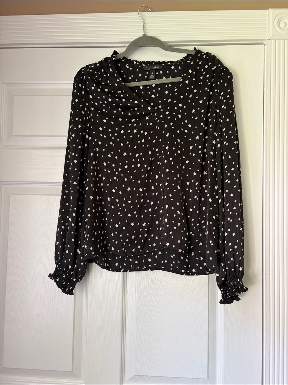 Final sale nwt- Aqua -Black Star-Print Long Sleeve Blouse